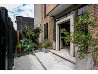 Foto 2 de Oficicina en Venta de 690M2 de 3 Niveles en Prado Veraniego Bogota.