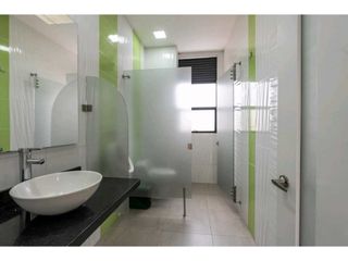 Foto 9 de Oficicina en Venta de 690M2 de 3 Niveles en Prado Veraniego Bogota.