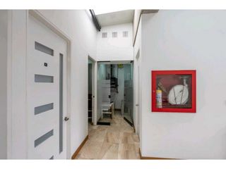 Foto 13 de Oficicina en Venta de 690M2 de 3 Niveles en Prado Veraniego Bogota.