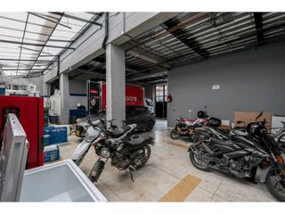 Foto 29 de Oficicina en Venta de 690M2 de 3 Niveles en Prado Veraniego Bogota.
