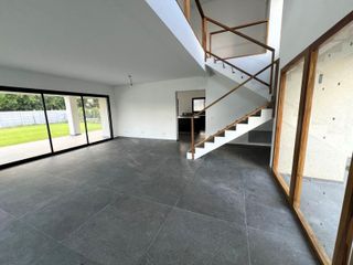 Foto 14 de Casa a estrenar en venta en barrio cerrado San Matias - Escobar