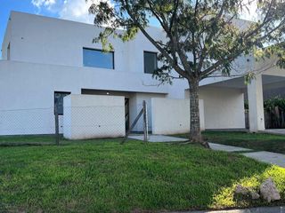 Foto 4 de Casa a estrenar en venta en barrio cerrado San Matias - Escobar