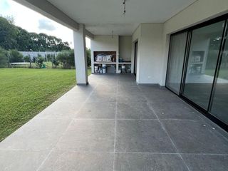 Foto 31 de Casa a estrenar en venta en barrio cerrado San Matias - Escobar