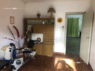 Foto 3 de Casa en venta de 1 dormitorio con cochera en La Plata