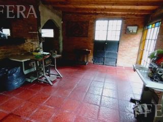 Foto 12 de Venta de casa quinta de 3 ambientes con jardín en Arturo Segui