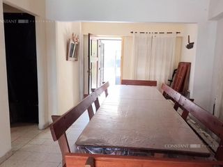 Foto 5 de casa de 2 dormitorios sobre lote de 10x60 en La Plata
