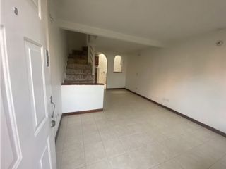 Foto 3 de Comoda  casa en La Colina