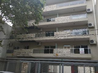Foto 12 de Departamento en alquiler en Quilmes Este