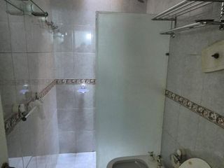 Foto 10 de EXCLUSIVA CASA EN VENTA SOBRE CALLE BRASIL A PASOS DE LA COSTANERA DE LA CIUDAD.-