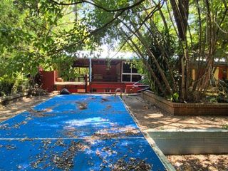 Foto 15 de EXCLUSIVA CASA EN VENTA SOBRE CALLE BRASIL A PASOS DE LA COSTANERA DE LA CIUDAD.-