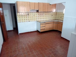 Foto 2 de DEPARTAMENTO DE 2 AMBIENTES EN ALTOS DE LAFERRERE.