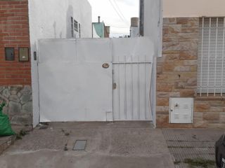 Foto 21 de VENTA CASA 2 DORMITORIOS EN TIRO FEDERAL EDISON 1126