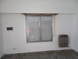 Foto 12 de VENTA CASA 2 DORMITORIOS EN TIRO FEDERAL EDISON 1126