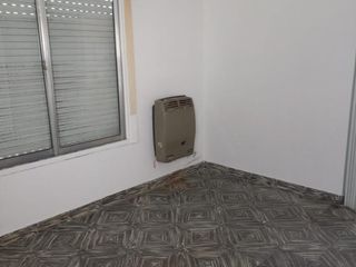 Foto 10 de VENTA CASA 2 DORMITORIOS EN TIRO FEDERAL EDISON 1126