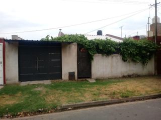 Foto 1 de Junín 492 - Villa Gobernador Gálvez
