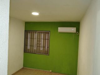 Foto 13 de ALQUILER-CASA 4 DORMITORIOS CON COCHERA-BARRIO MUNICIPAL-LAS HERAS