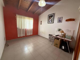 Foto 8 de VENTA O PERMUTA Casa tipo Chalet en Ayacucho 3800