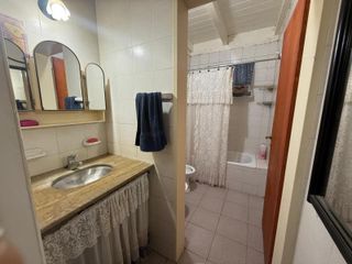Foto 24 de VENTA O PERMUTA Casa tipo Chalet en Ayacucho 3800