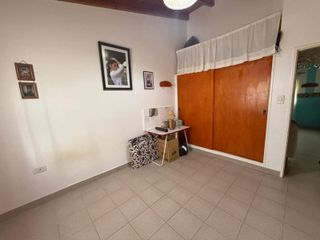 Foto 9 de VENTA O PERMUTA Casa tipo Chalet en Ayacucho 3800