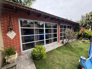 Foto 16 de Hermosa Casa con Parque y Quincho en Banfield