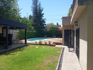 Foto 8 de Casa en alquiler en Moreno centro Norte de elegancia y confort de alta Categoria