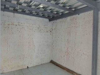 Foto 9 de RENTA LOCAL COMERCIAL 60 m² frente QUICENTRO SHOPPING