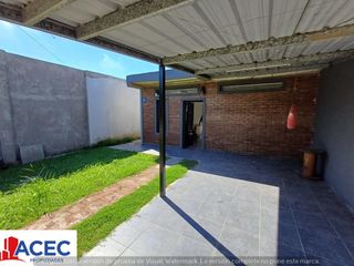 Foto 2 de Alquiler - Casa - Alvarez