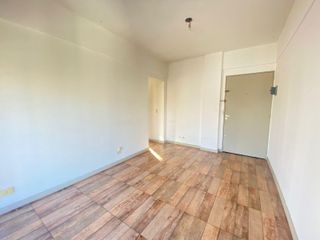 Foto 1 de Departamento en  alquiler de 2 ambientes