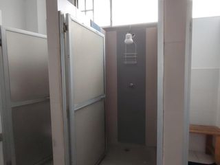 Foto 9 de Local Comercial en  ALQUILER - 450m2 - en avenida principal