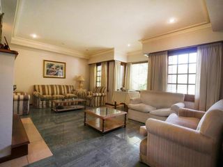 Foto 8 de Casa en venta - 3 Dormitorios 2 -Cocheras - 450Mts2 - General Roca