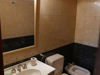 Foto 11 de Casa en venta - 3 Dormitorios 2 -Cocheras - 450Mts2 - General Roca