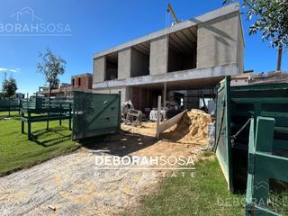Foto 6 de Casa en Venta 5 ambientes - Al Agua - Puertos Zona Norte