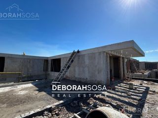 Foto 9 de Casa en Venta 5 ambientes - Al Agua - Puertos Zona Norte