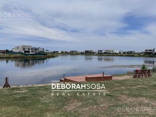 Foto 21 de Casa en Venta 5 ambientes - Al Agua - Puertos Zona Norte
