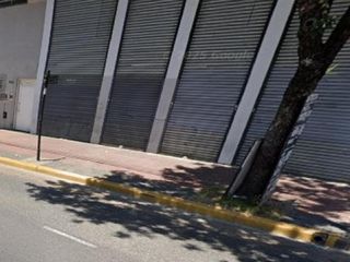Foto 13 de Depósito en alquiler - 3 Baños Oficina - 240Mts2 - Constitución