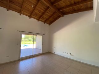 Foto 3 de Casa en alquiler en Valle del Golf, Falda del Carmen, Córdoba