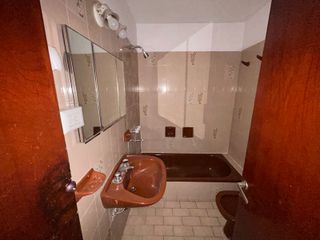 Foto 8 de VENTA DPTO 2 DORMITORIOS 1 BAÑO CENTRO. MEJOR UBICACION. OPORTUNIDAD DE INVERSION