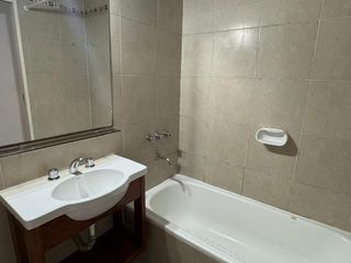Foto 13 de Buen Chalet/Duplex de 3 amb. en alquiler en Carapachay!!