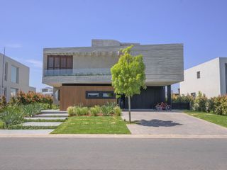 Foto 4 de Casa en venta 8 ambientes Virazón Nordelta