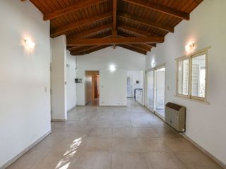 Foto 4 de Casas en venta en Villa Elisa