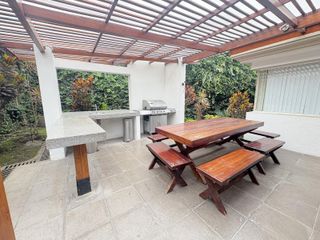Foto 12 de CASA EN VENTA O RENTA CUMBAYA URB. LUJO
