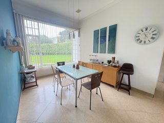 Foto 6 de CASA EN VENTA O RENTA CUMBAYA URB. LUJO