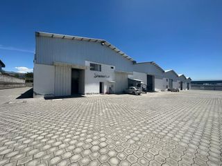 Foto 1 de Arriendo Bodega Sector Amaguaña, Sangolqui dentro de Complejo Industrial