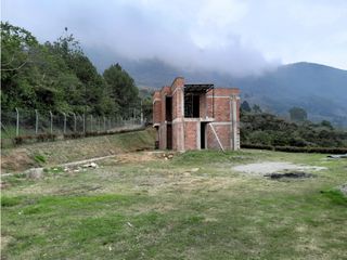 Foto 2 de VENTA CASA CONSTRUCCION Y LOTE EN NORTEAMERICA BELLO