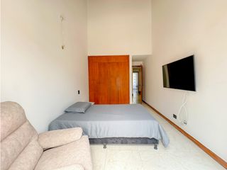 Foto 5 de Exclusiva Casa de 3 Niveles en el Corazón de El Poblado