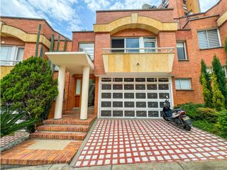 Foto 15 de Exclusiva Casa de 3 Niveles en el Corazón de El Poblado