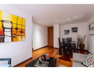 Foto 2 de Apartamento Amoblado en Arriendo - Rincon del Chico - 77m2, 1H, 3B, 2P