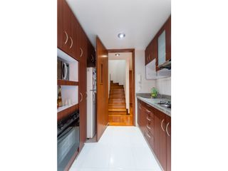 Foto 4 de Apartamento Amoblado en Arriendo - Rincon del Chico - 77m2, 1H, 3B, 2P