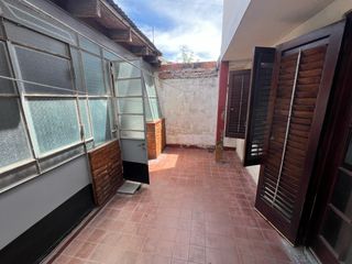 Foto 1 de Casa en  venta en Barrio Salud Pública