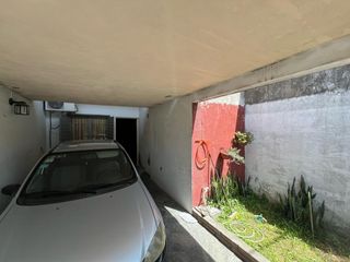 Foto 3 de Casa en  venta en Barrio Salud Pública